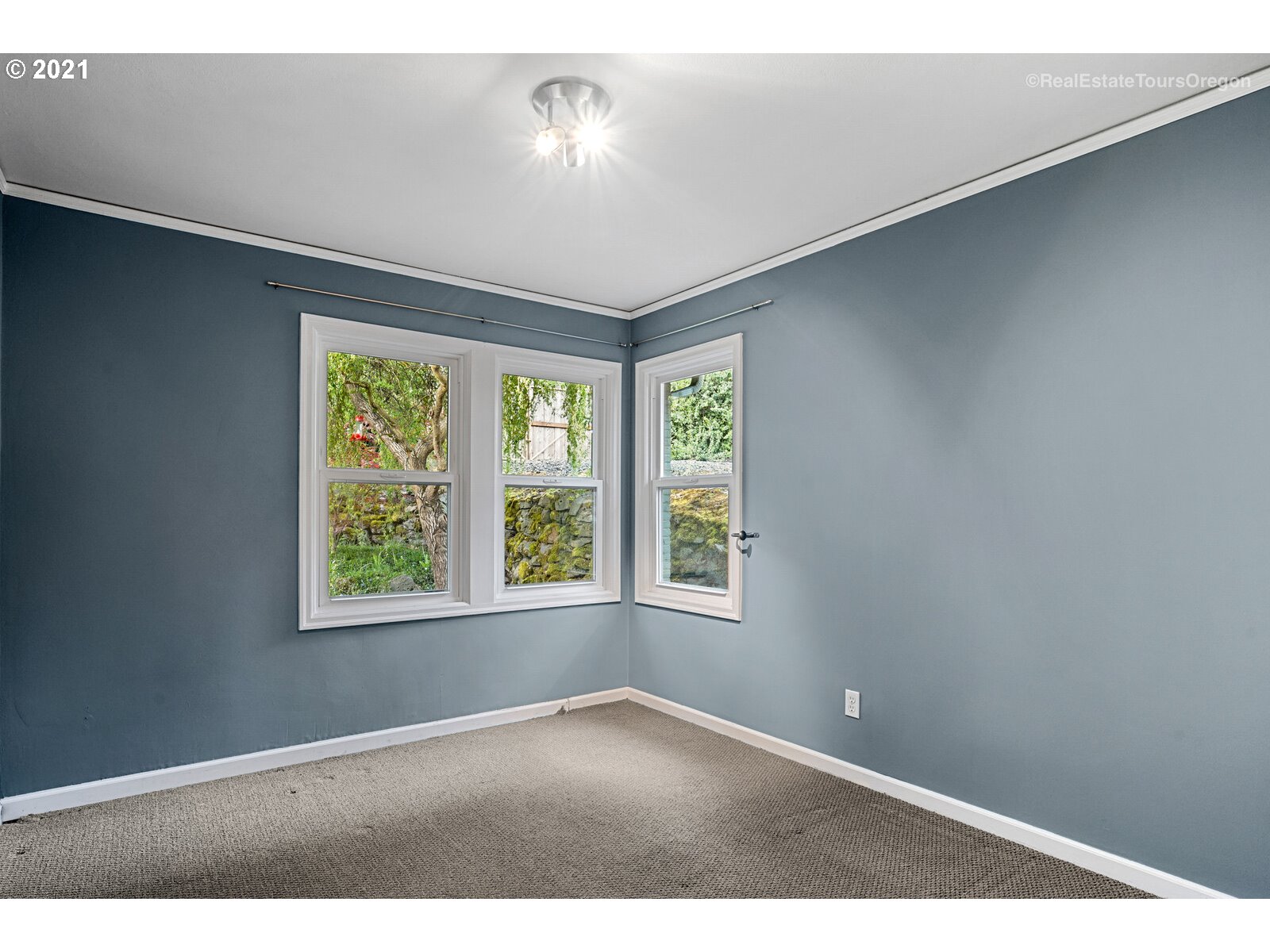 5245 Southwest Shattuck Road Portland, OR 97221 - Photo 19 of 32 Gallery Image 19