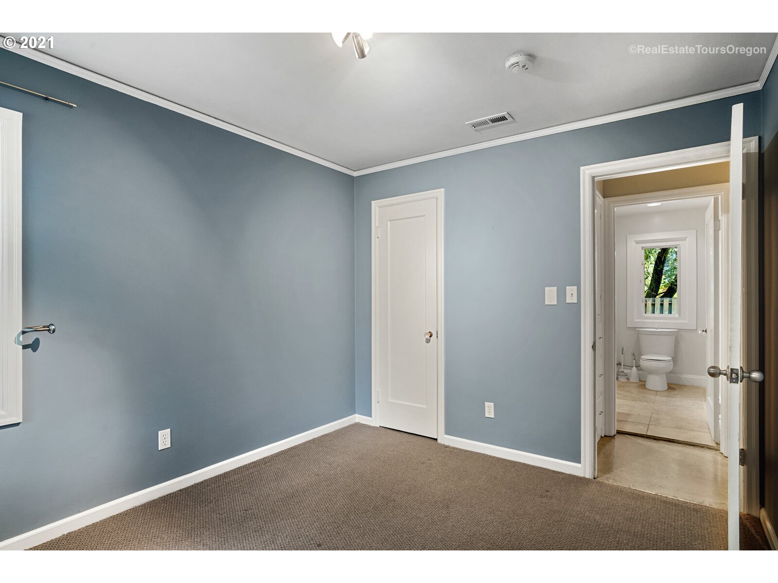 5245 Southwest Shattuck Road Portland, OR 97221 - Photo 20 of 32 Gallery Image 20