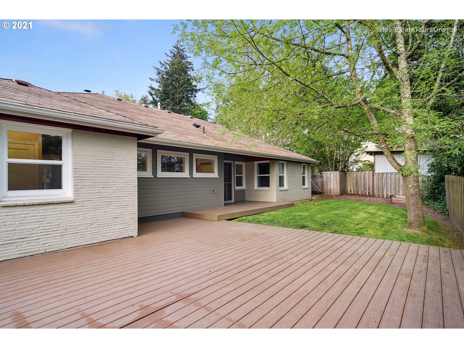 5245 Southwest Shattuck Road Portland, OR 97221 - Photo 25 of 32 Gallery Image 25