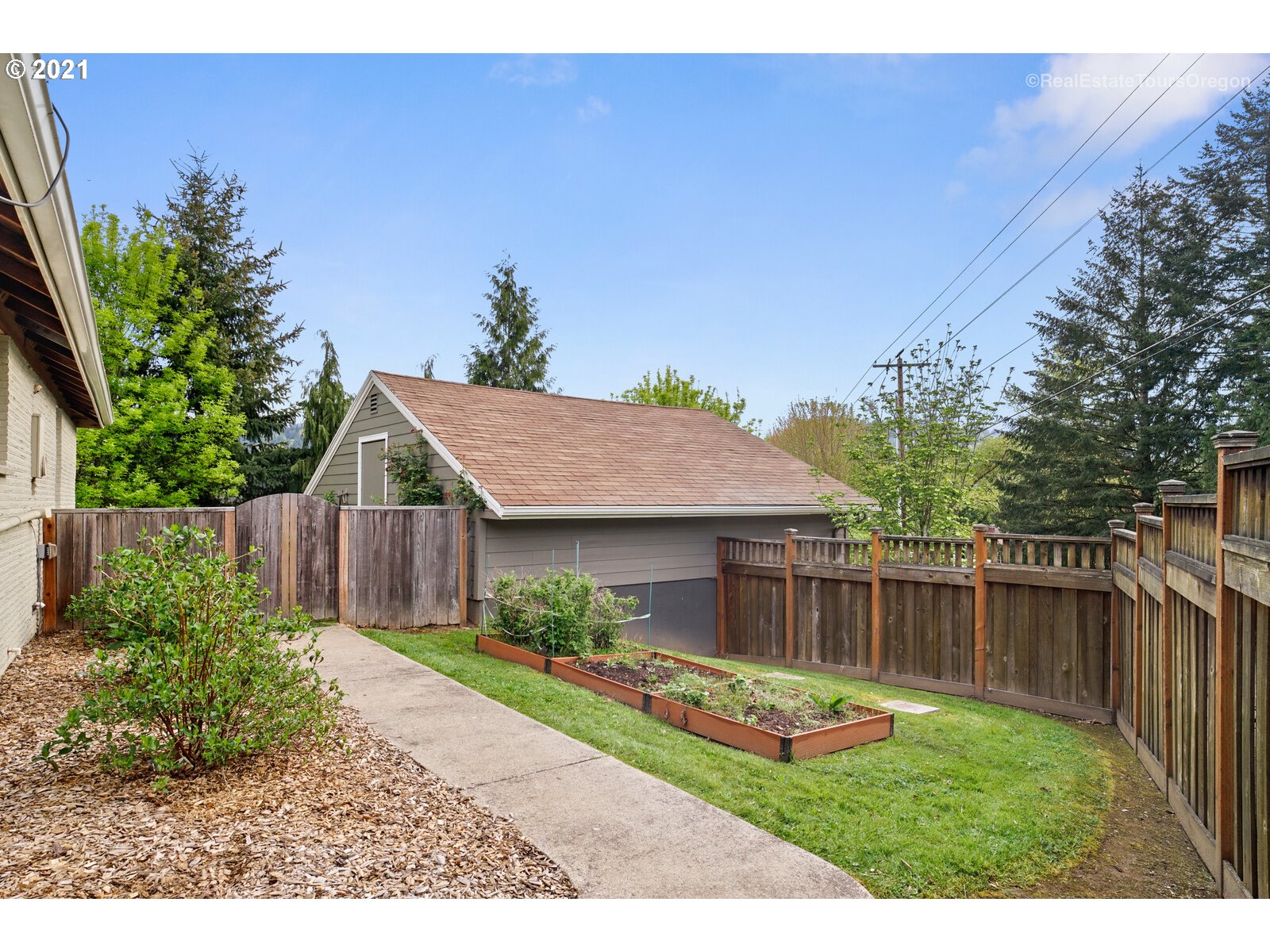 5245 Southwest Shattuck Road Portland, OR 97221 - Photo 30 of 32 Gallery Image 30