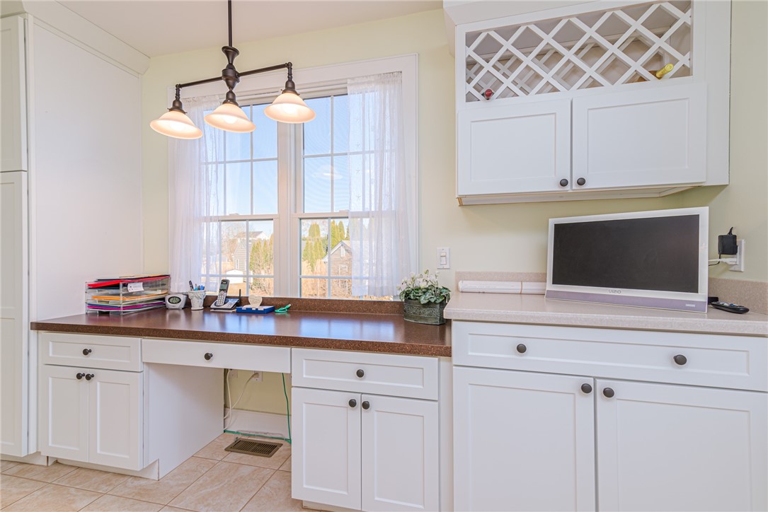 46 3rd Street Charlestown, RI 02813 - Photo 17 of 41