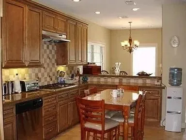 $975,000 | 1837 Tidwell Lane, Houston, TX 77093