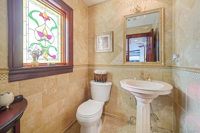 $2,199,999 | 9 Chicken Valley Road, Glen Head, NY 11545