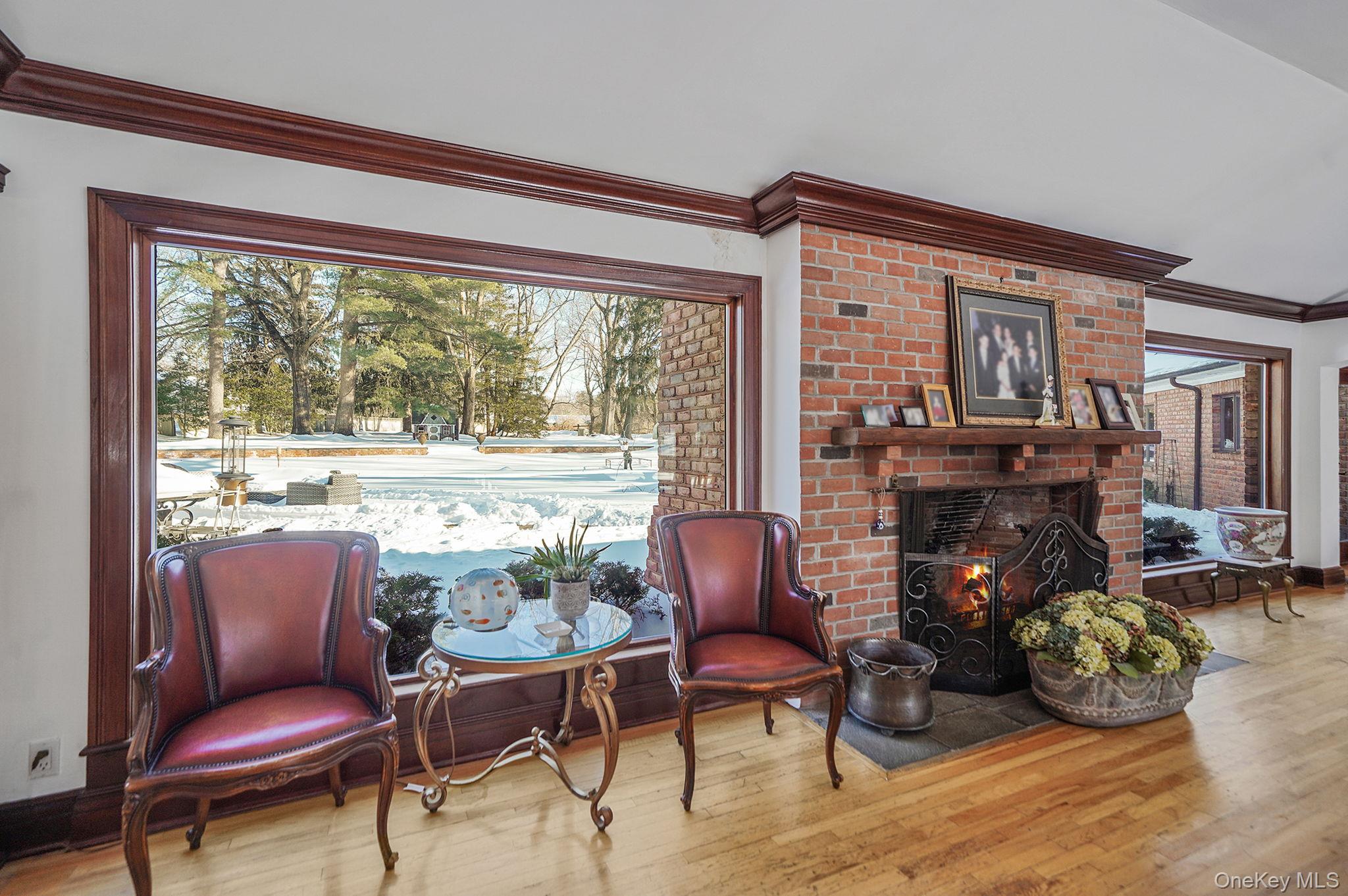 9 Chicken Valley Road Glen Head, NY 11545 - Photo 15 of 29