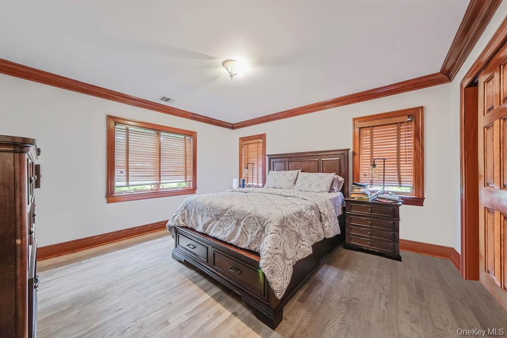 9 Chicken Valley Road Glen Head, NY 11545 - Photo 21 of 29