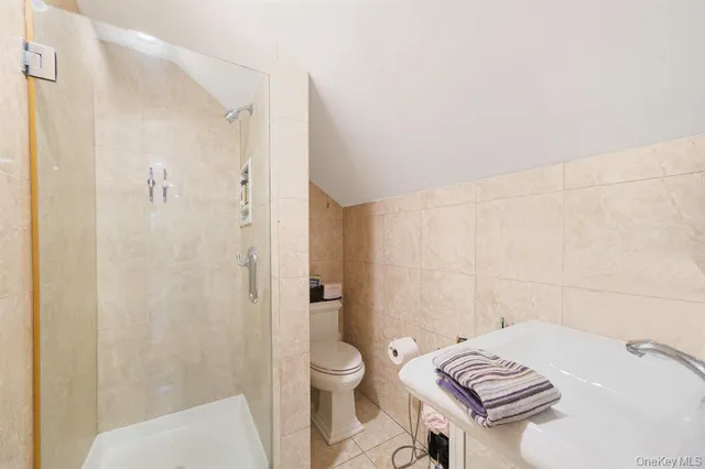 $2,199,999 | 9 Chicken Valley Road, Glen Head, NY 11545