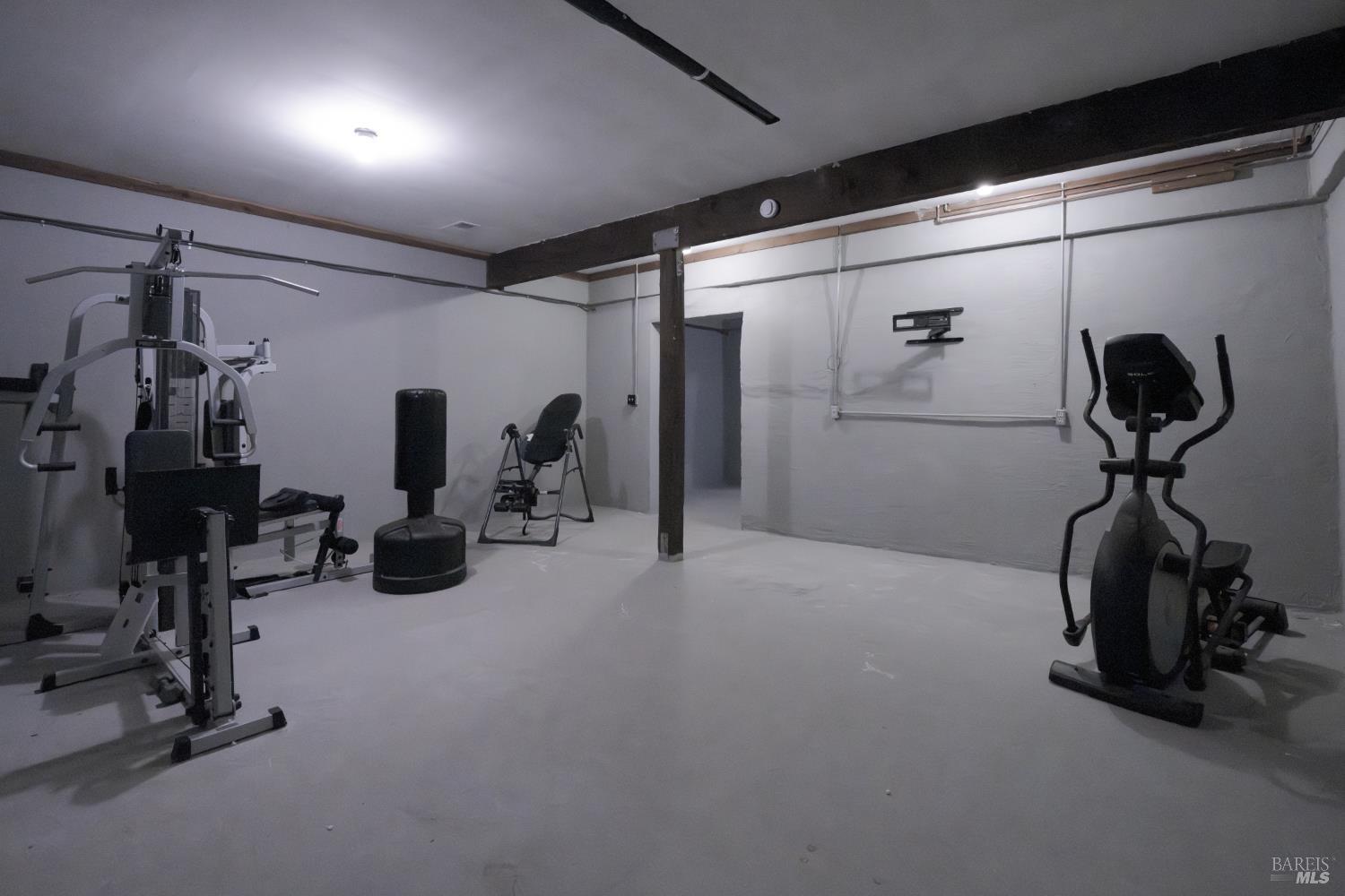 44000 Iversen Road Gualala, CA 95445 - Photo 26 of 57 Exercise room in full basement