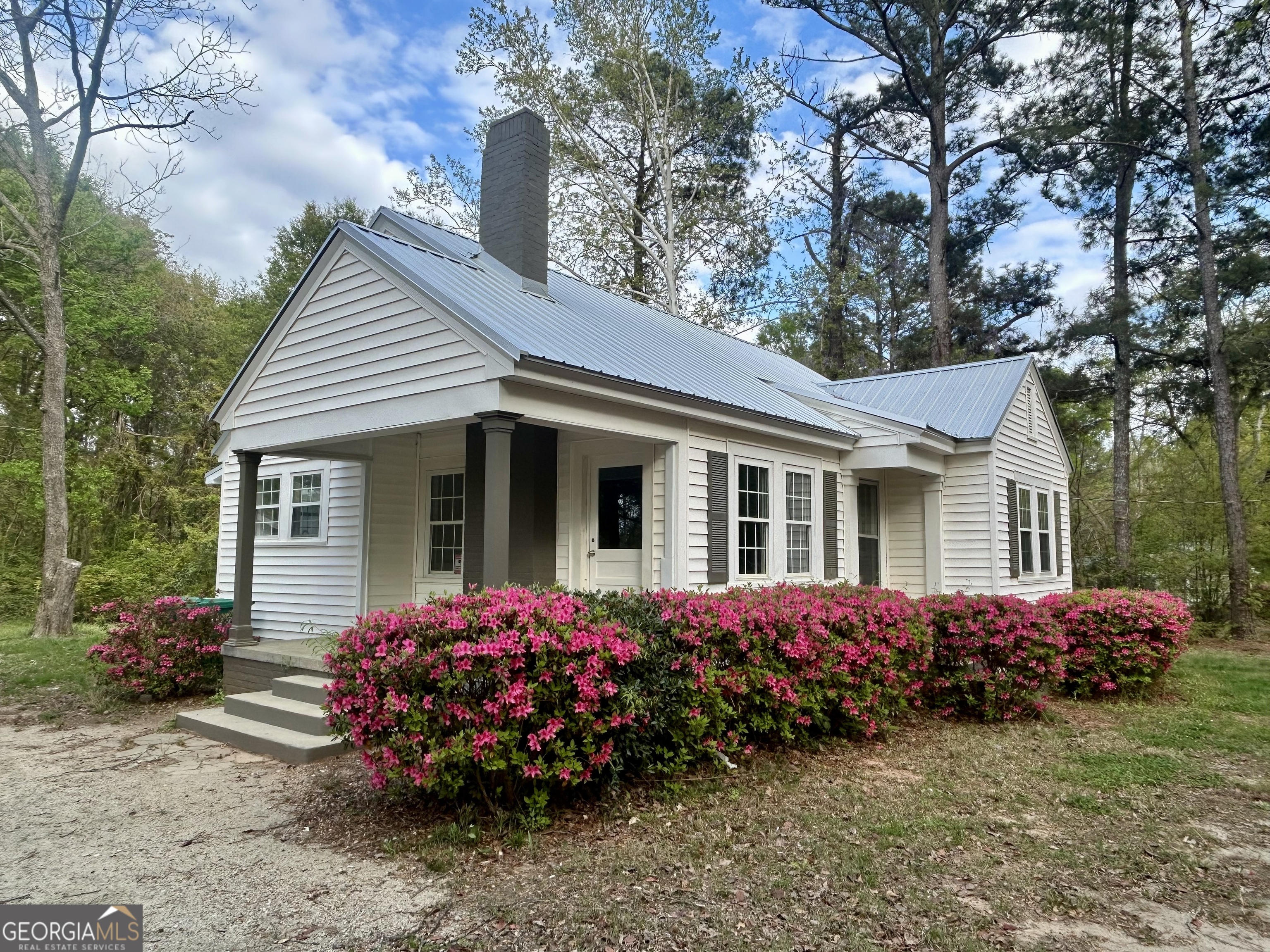 316 Watson Street Jackson, GA 30233 - Photo 2 of 18