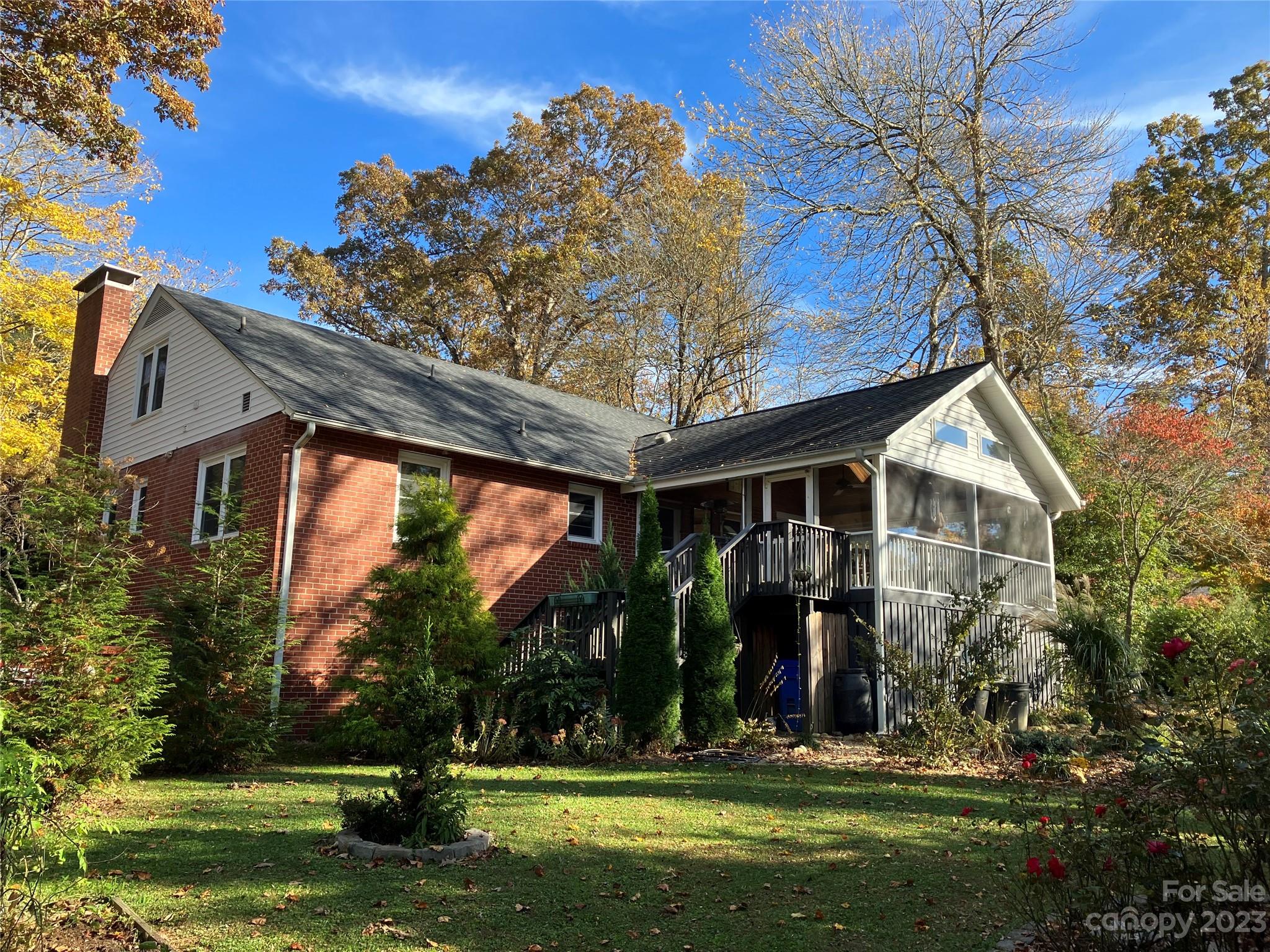 504 Maple Street Brevard, NC 28712 - Photo 5 of 32 Gallery Image 5