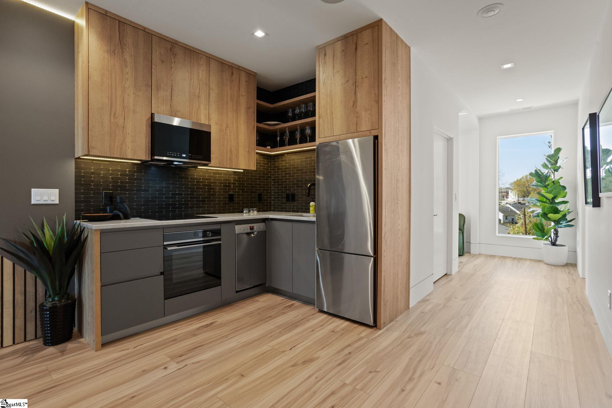 114 Ware Street Greenville, SC 29601 - Photo 7 of 49