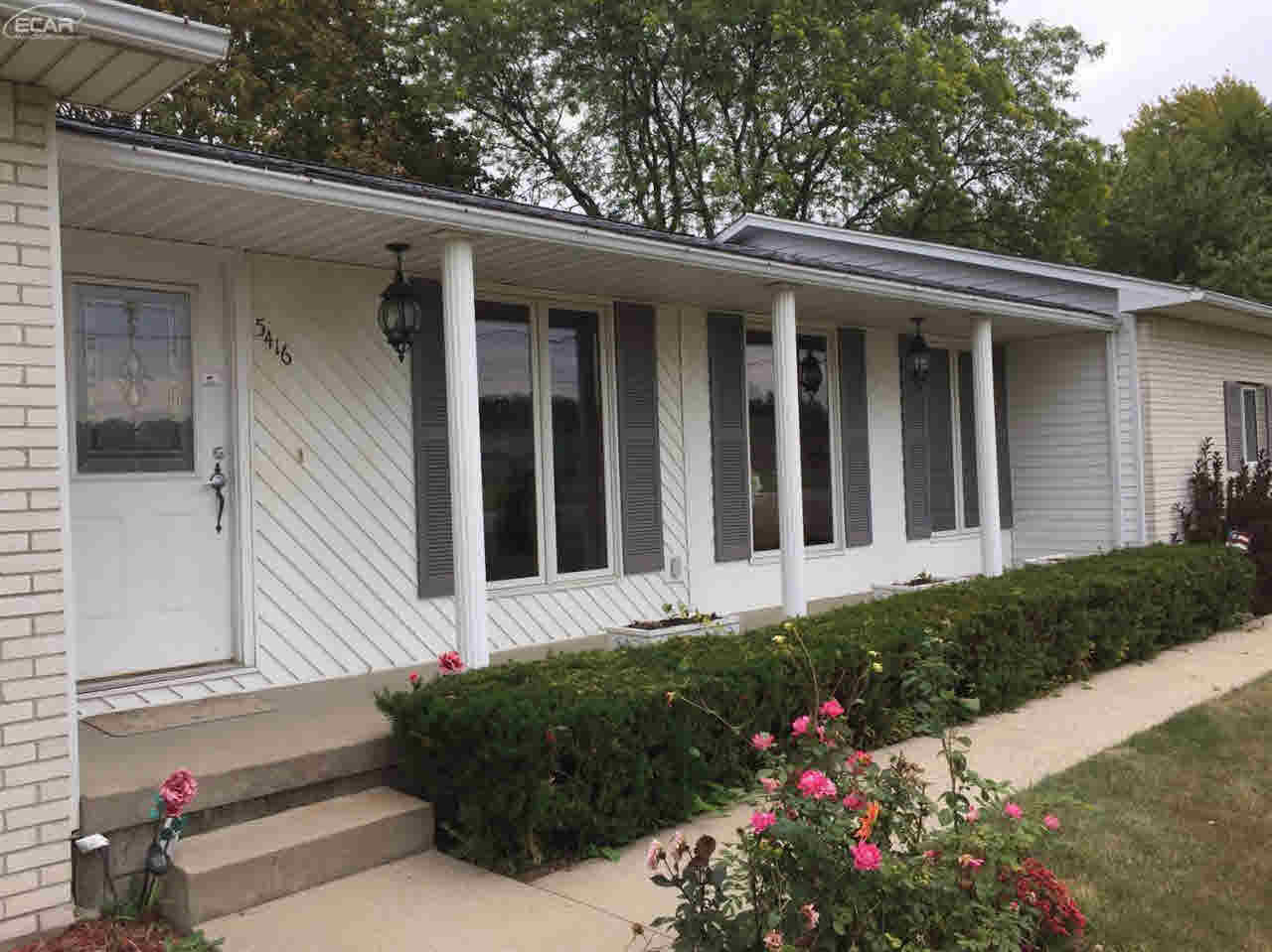 5416 Farrand Road Clio, MI 48420 - Photo 4 of 41 21369584-3.JPG