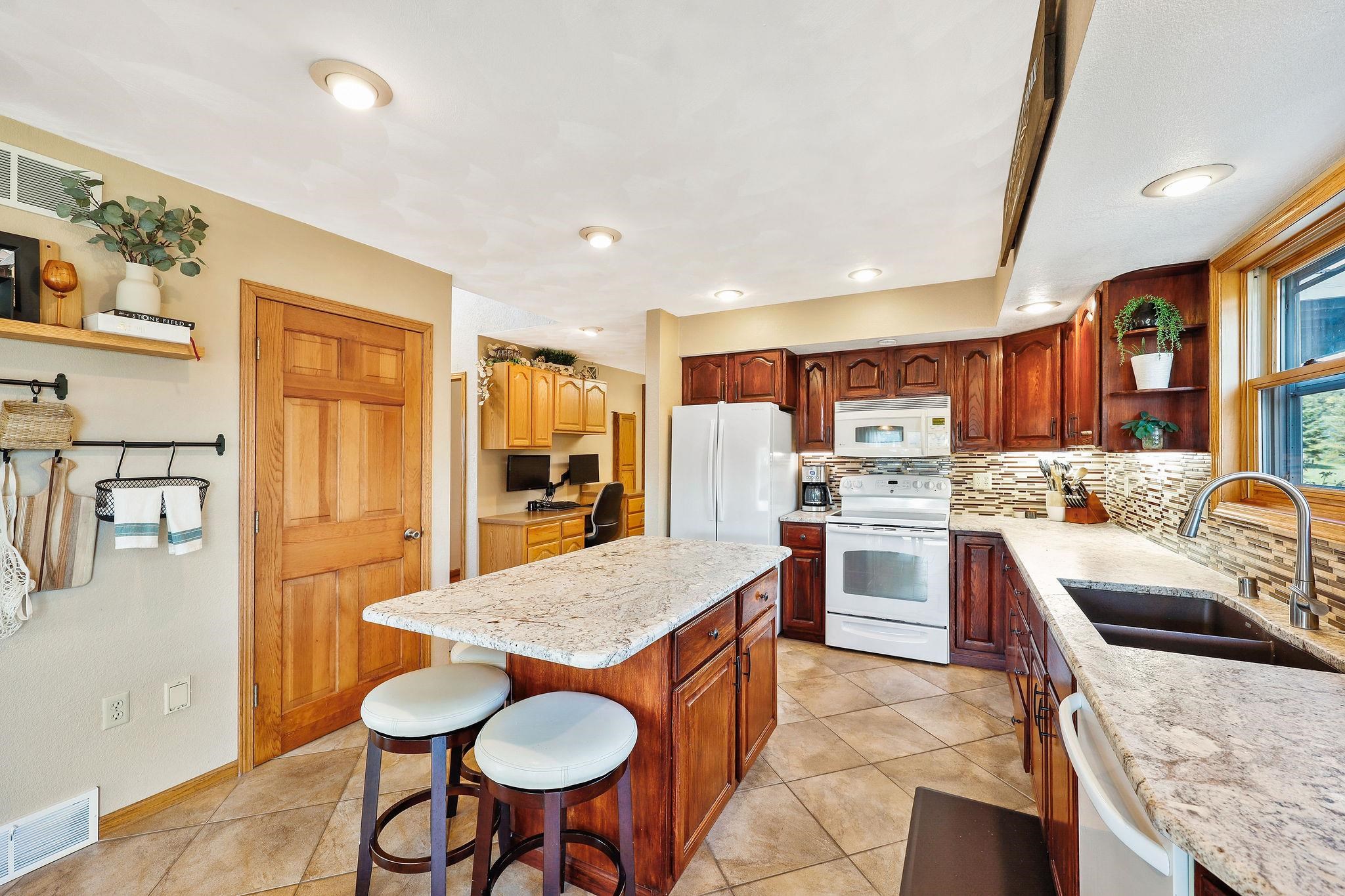 8542 Bakken Road Mount Horeb, WI 53572 - Photo 26 of 56