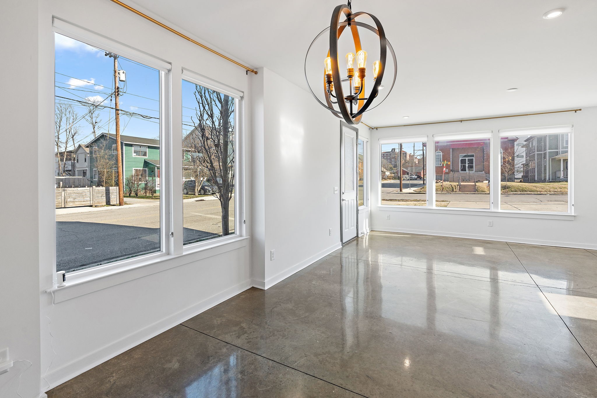 1925 10th Avenue North Nashville, TN 37208 - Photo 13 of 40 a view of a entryway