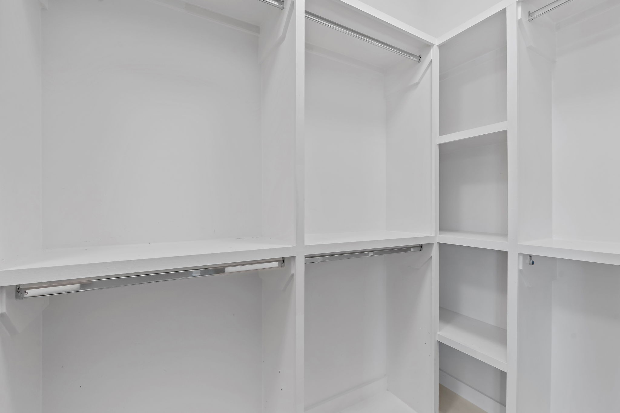 1925 10th Avenue North Nashville, TN 37208 - Photo 33 of 40 a close view of closet