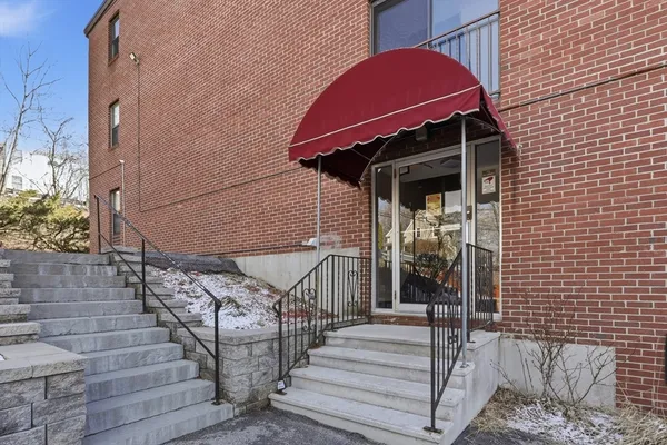 $375,000 | 10 Wrentham Road, Unit 308, Worcester, MA 01602