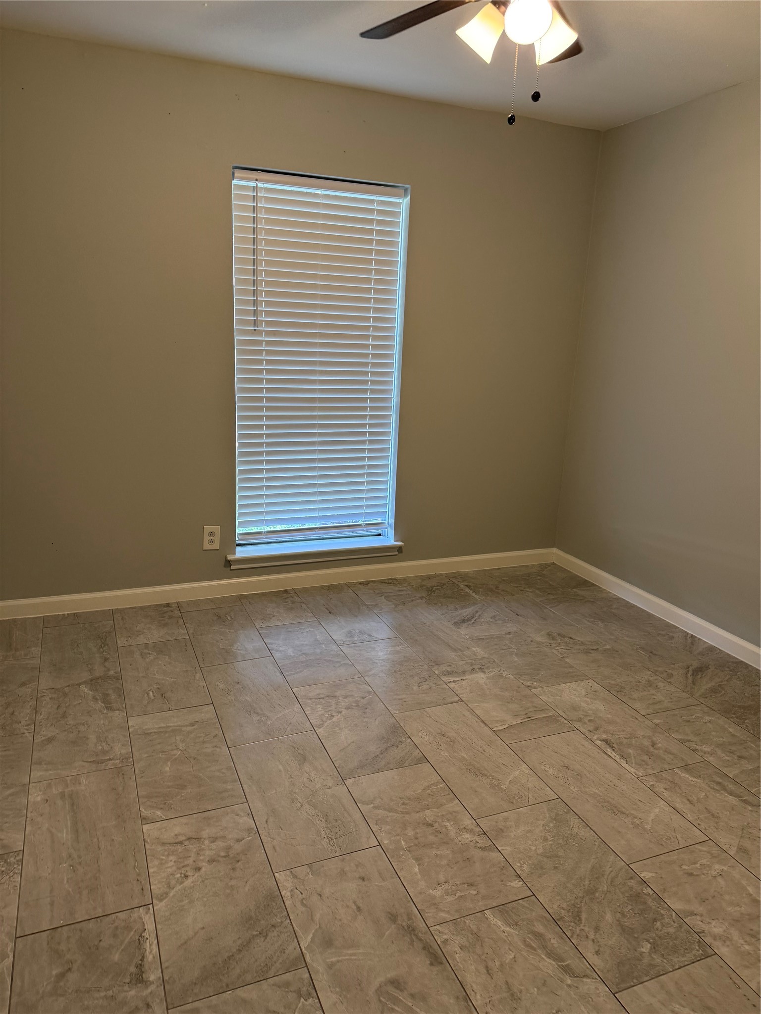 9002 Roos Road Houston, TX 77036 - Photo 26 of 29