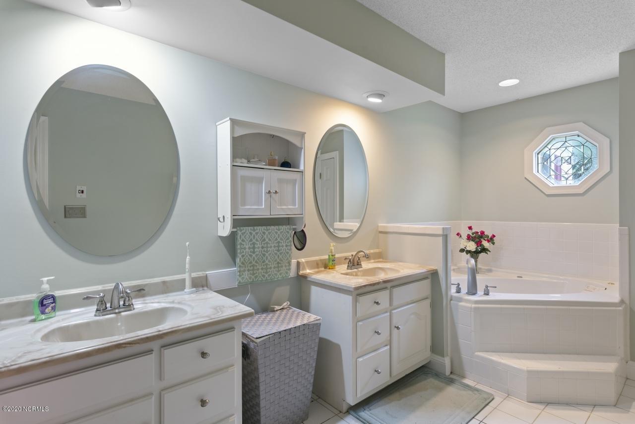 4546 Lamm Road Wilson, NC 27893 - Photo 22 of 41 Master Bath