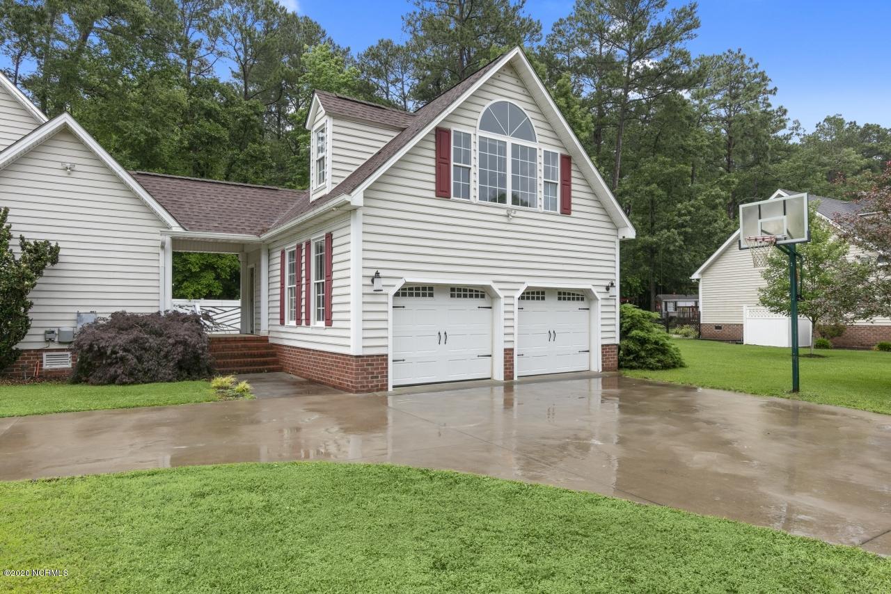 4546 Lamm Road Wilson, NC 27893 - Photo 37 of 41 Garage
