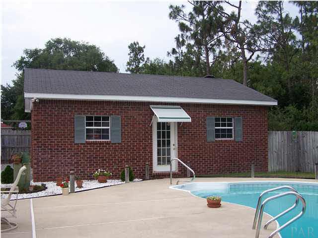 5776 Pebble Ridge Drive Milton, FL 32583 - Photo 4 of 14 Workshop