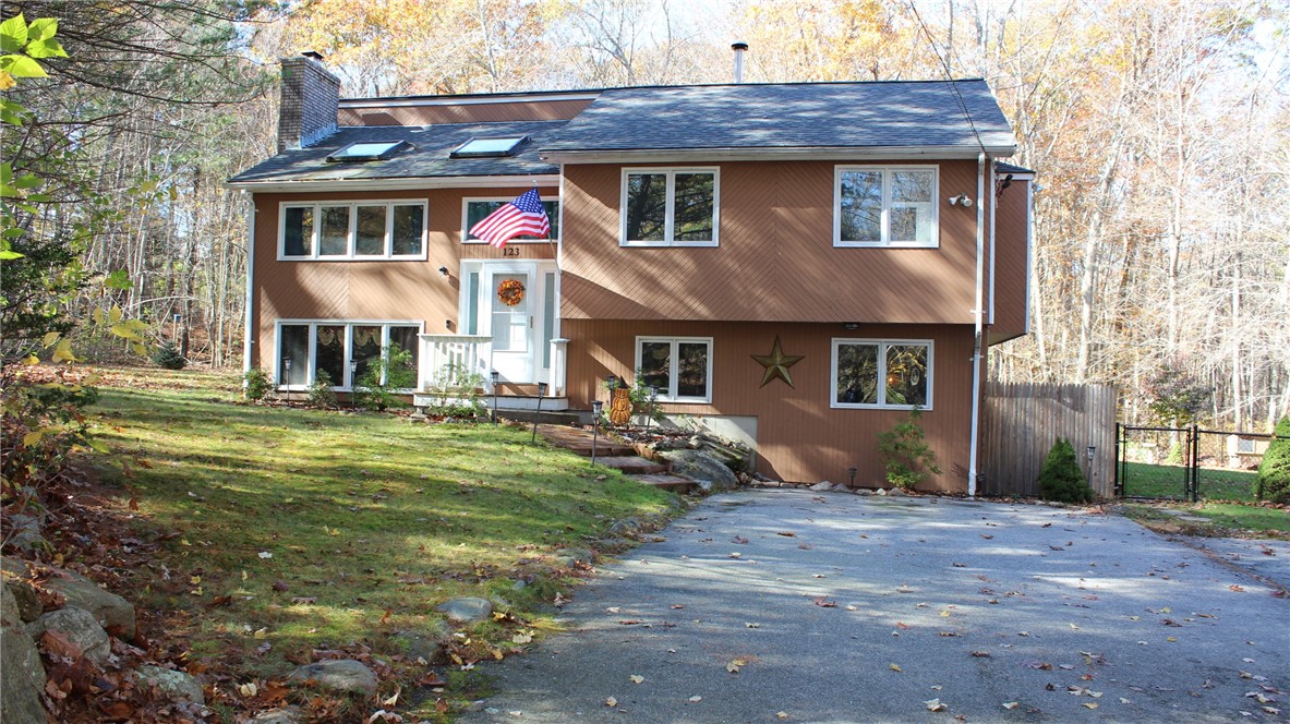 123 Hammet Road Coventry, RI 02816 - Photo 1 of 42