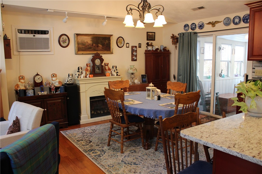 123 Hammet Road Coventry, RI 02816 - Photo 14 of 42