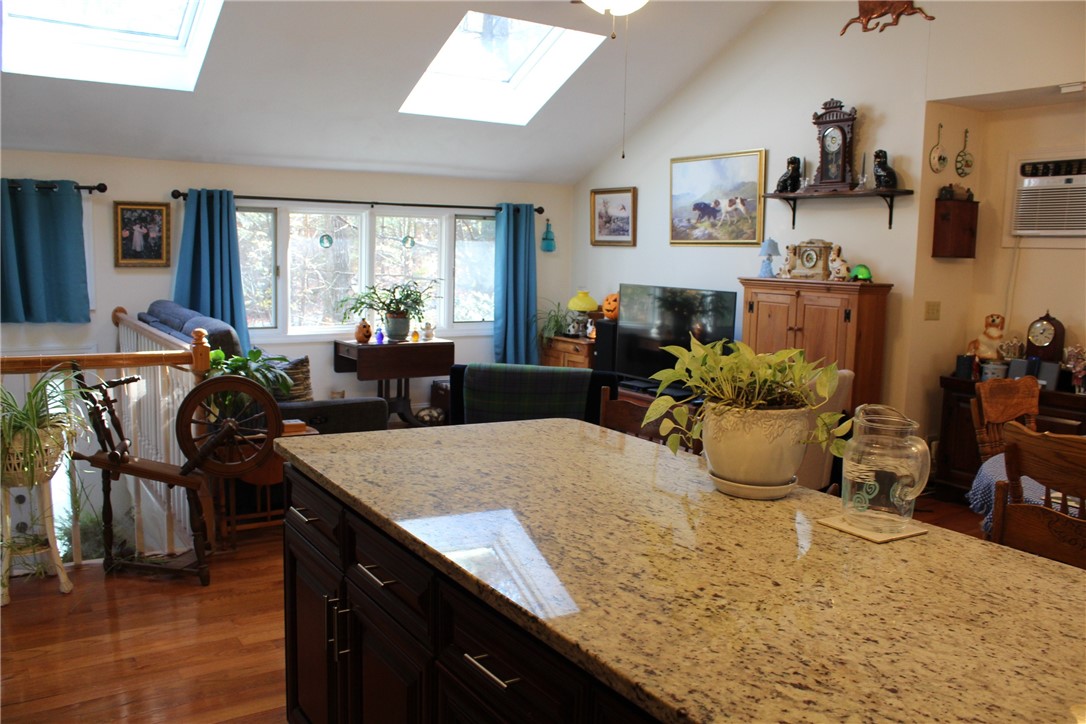 123 Hammet Road Coventry, RI 02816 - Photo 19 of 42