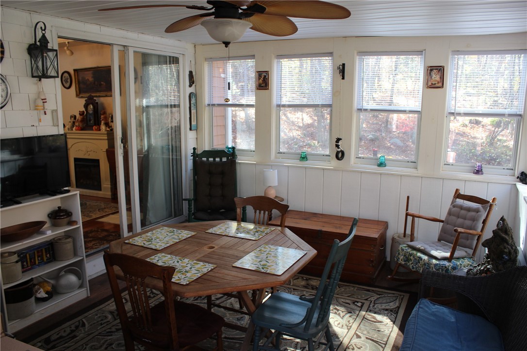 123 Hammet Road Coventry, RI 02816 - Photo 20 of 42