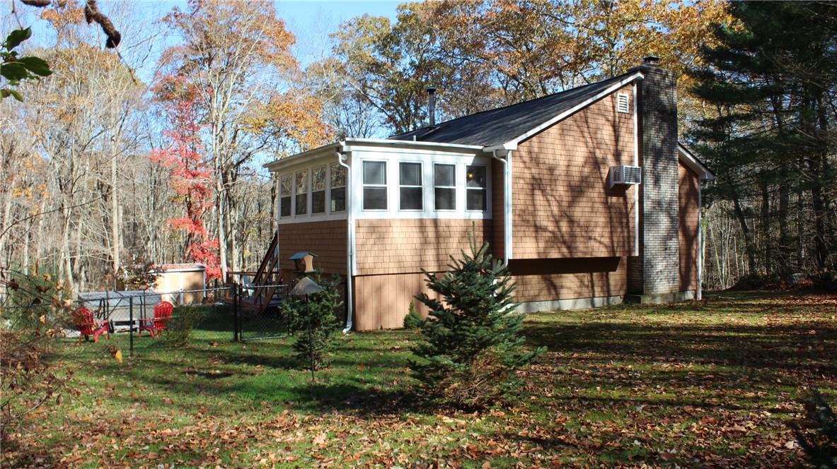 123 Hammet Road Coventry, RI 02816 - Photo 8 of 42