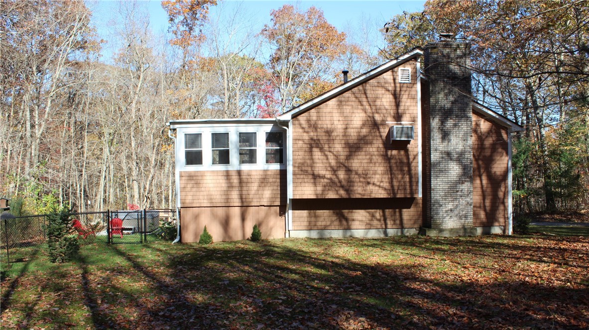 123 Hammet Road Coventry, RI 02816 - Photo 9 of 42