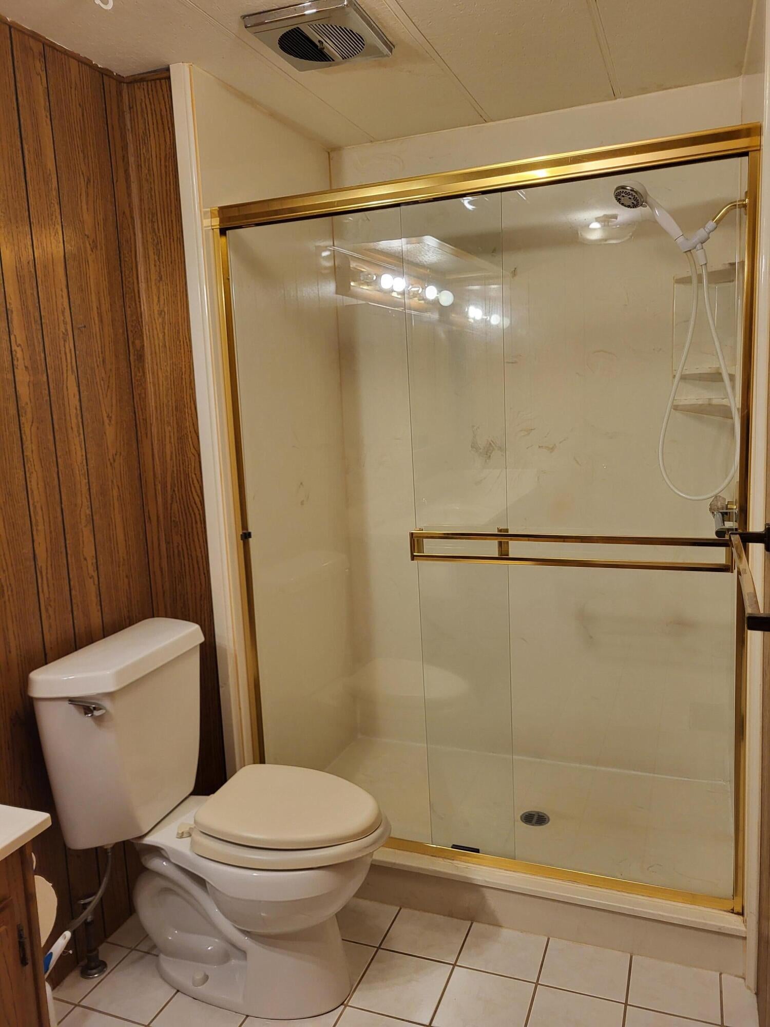 301 Freeman Road, Unit 7 Central Point, OR 97502 - Photo 11 of 28 20250110_125852
