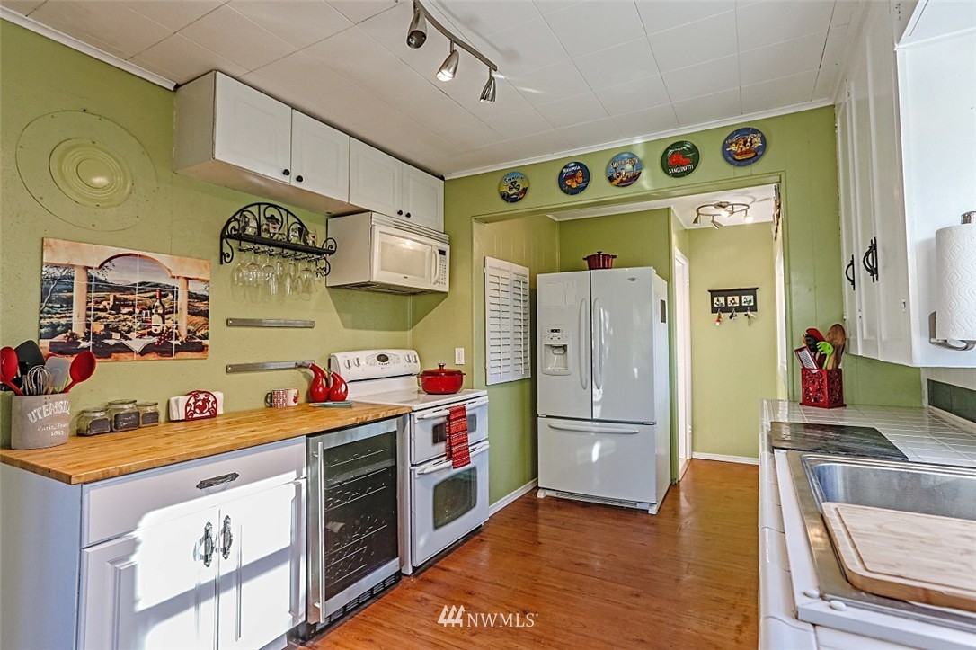 3362 Southeast Horstman Road Port Orchard, WA 98366 - Photo 8 of 25 Gallery Image 8