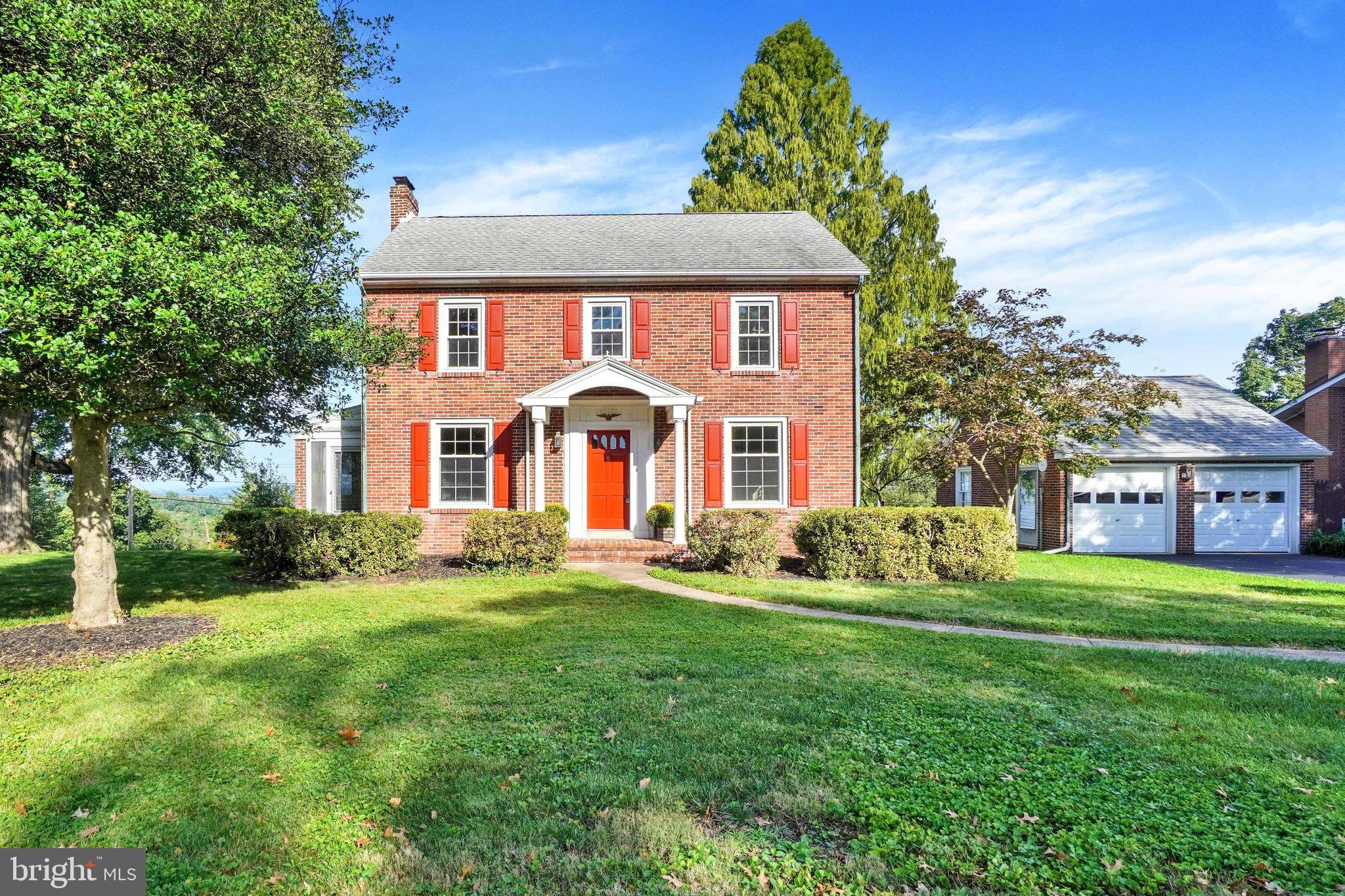 303 Edgehill Road York, PA 17403 - Photo 1 of 28 Gallery Image 1