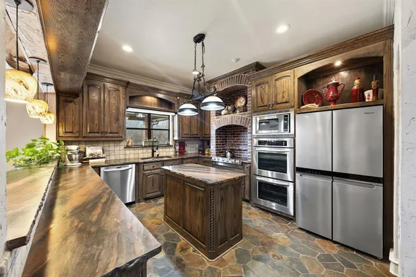 $1,295,000 | 1041 North Munson Road, Royse City, TX 75189