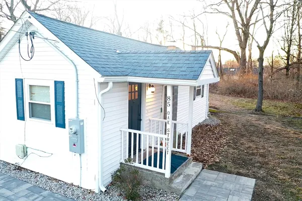 $3,250 | 85 Oak Street, Unit 85, Randolph, MA 02368