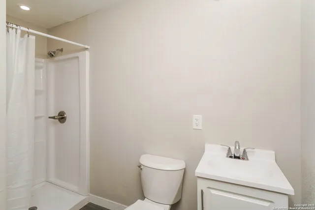 $1,175 | 1819 San Carlos Street, San Antonio, TX 78207