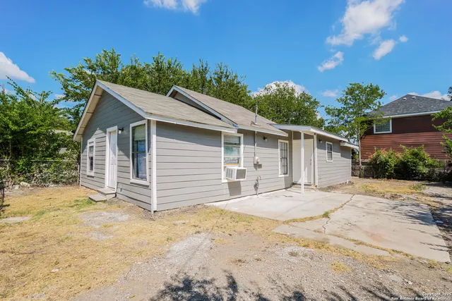 $1,175 | 1819 San Carlos Street, San Antonio, TX 78207