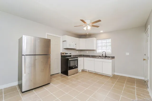 $1,175 | 1819 San Carlos Street, San Antonio, TX 78207