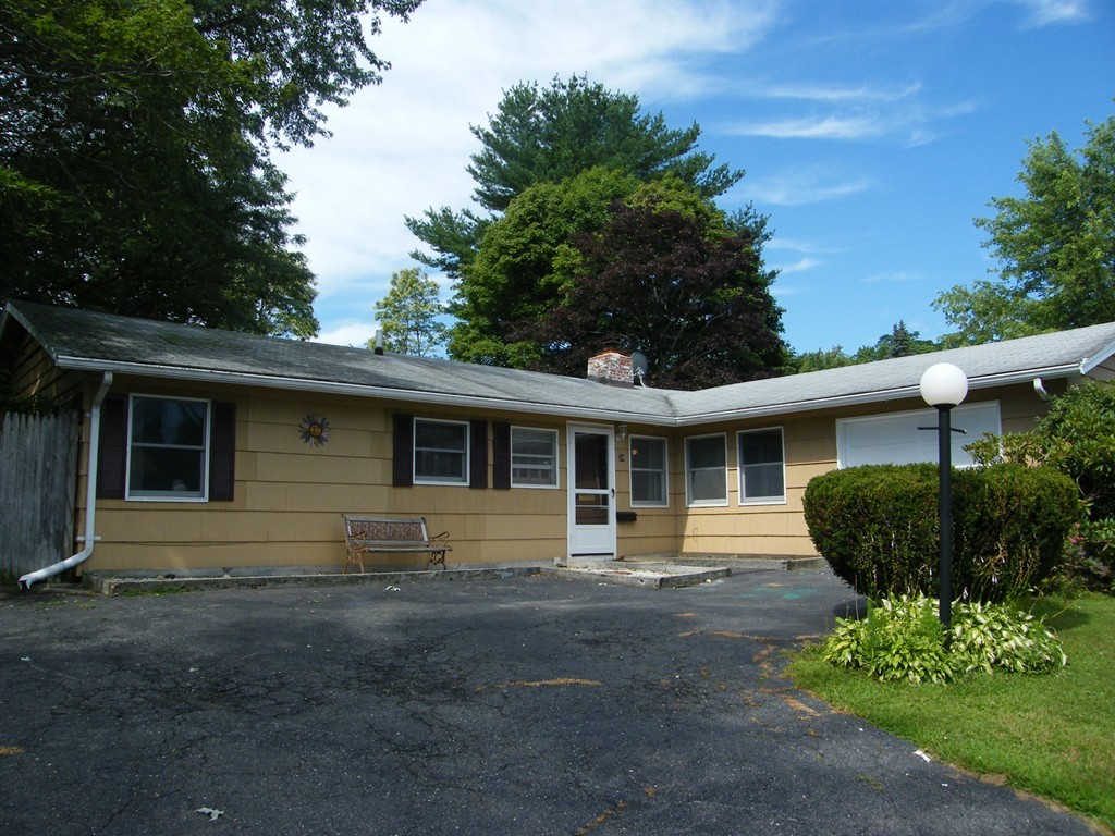 24 Wellesley Road Beverly, MA 01915 - Photo 2 of 9 a house view with a garden space