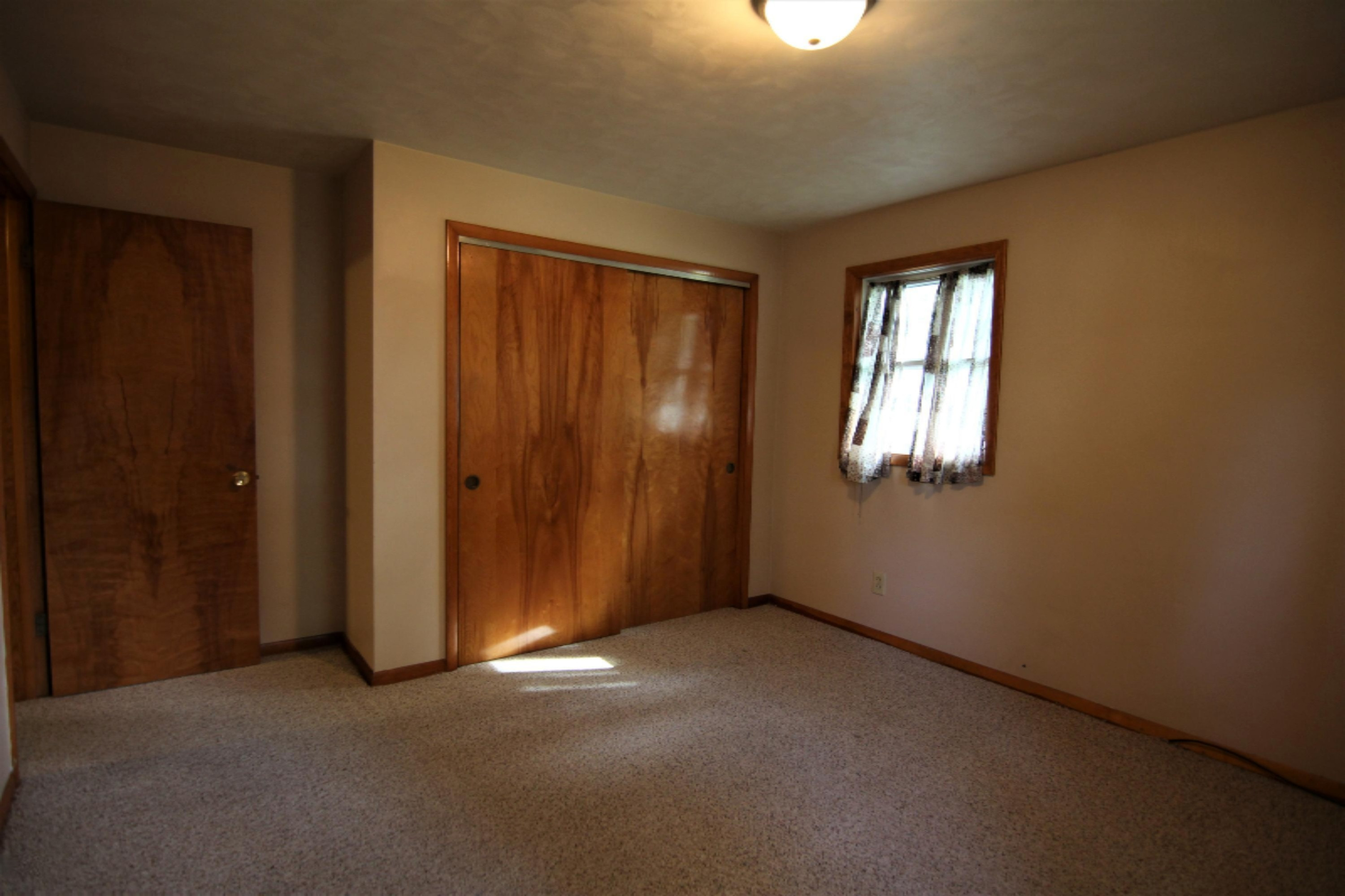 1010 Amherst Road Muskegon, MI 49441 - Photo 6 of 21 Bedroom 1
