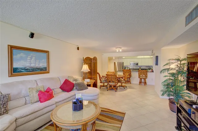 $3,600 | 1460 Gulf Boulevard, Unit 412, Clearwater Beach, FL 33767