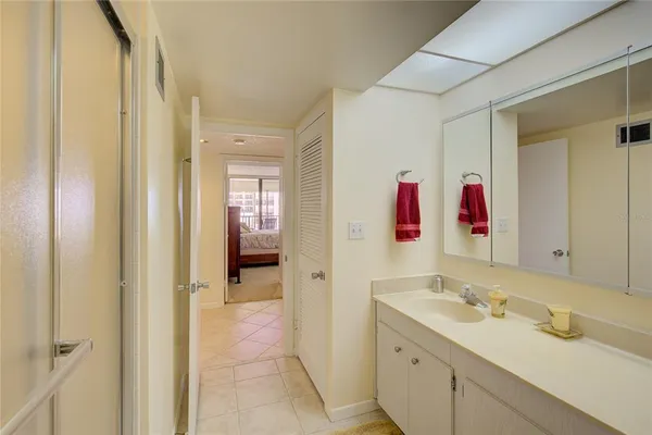 $3,600 | 1460 Gulf Boulevard, Unit 412, Clearwater Beach, FL 33767