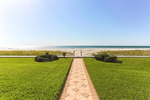 $3,600 | 1460 Gulf Boulevard, Unit 412, Clearwater Beach, FL 33767