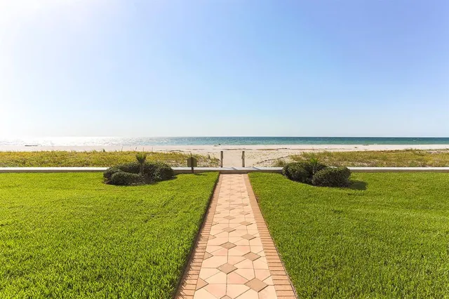 $3,600 | 1460 Gulf Boulevard, Unit 412, Clearwater Beach, FL 33767