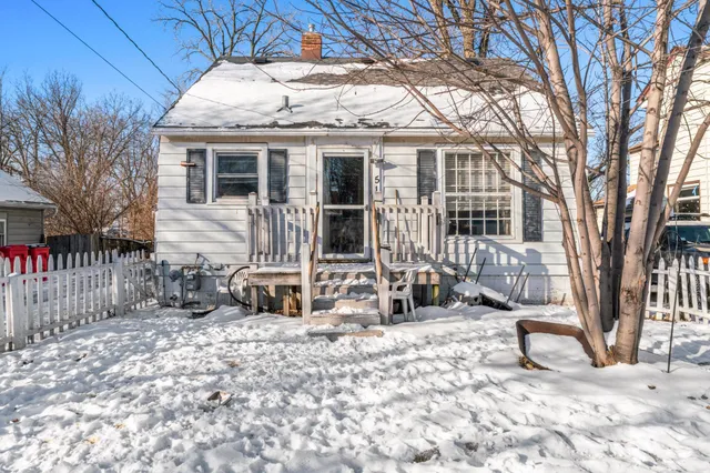 $179,000 | 517 13th Avenue Southeast, Rochester, MN 55904