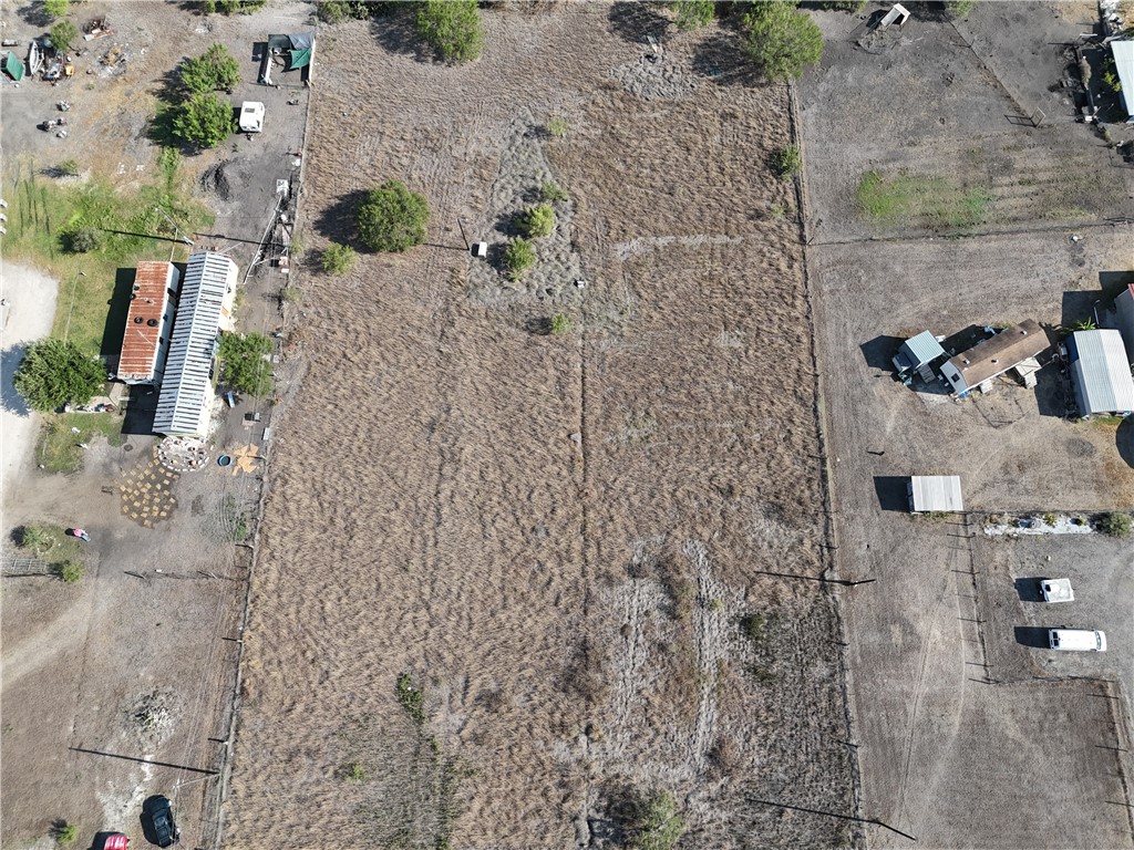 468 Jennifer Loop Orange Grove, TX 78372 - Photo 12 of 12 an aerial view of a entryway