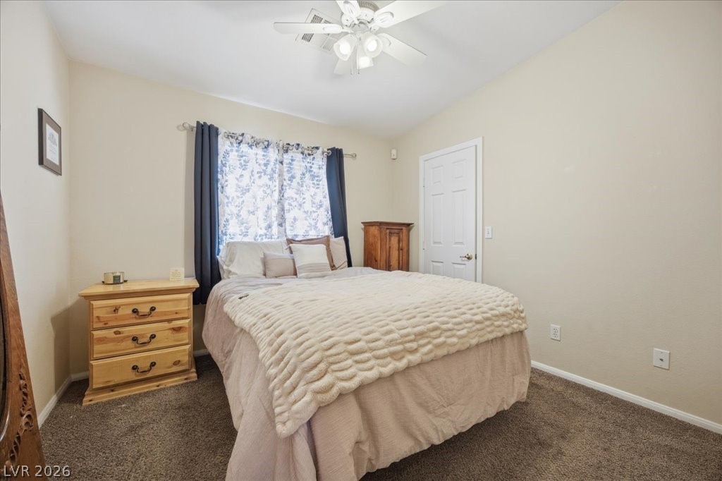130 Lemongold Street Henderson, NV 89012 - Photo 21 of 28 Bedroom 2 with walk-in closet
