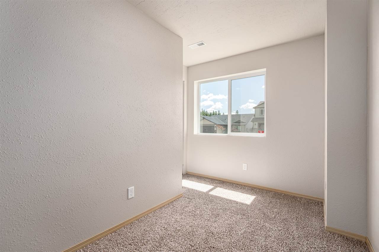 811 East Silver Pine Road Colbert, WA 99005 - Photo 14 of 20