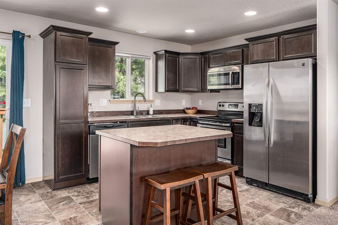 811 East Silver Pine Road Colbert, WA 99005 - Photo 4 of 20