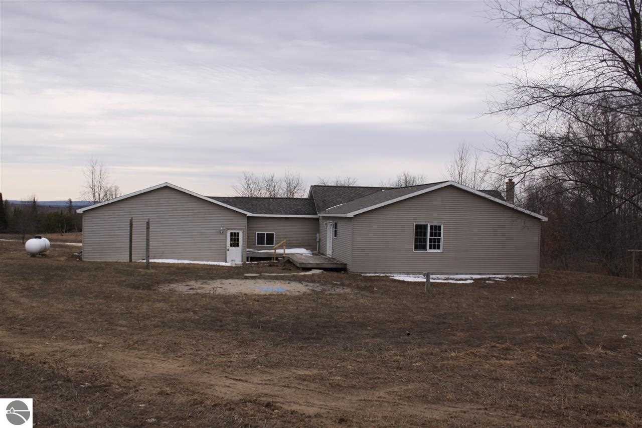 3353 East 2 1/2 Road Kingsley, MI 49649 - Photo 6 of 48 1783353-5.JPG