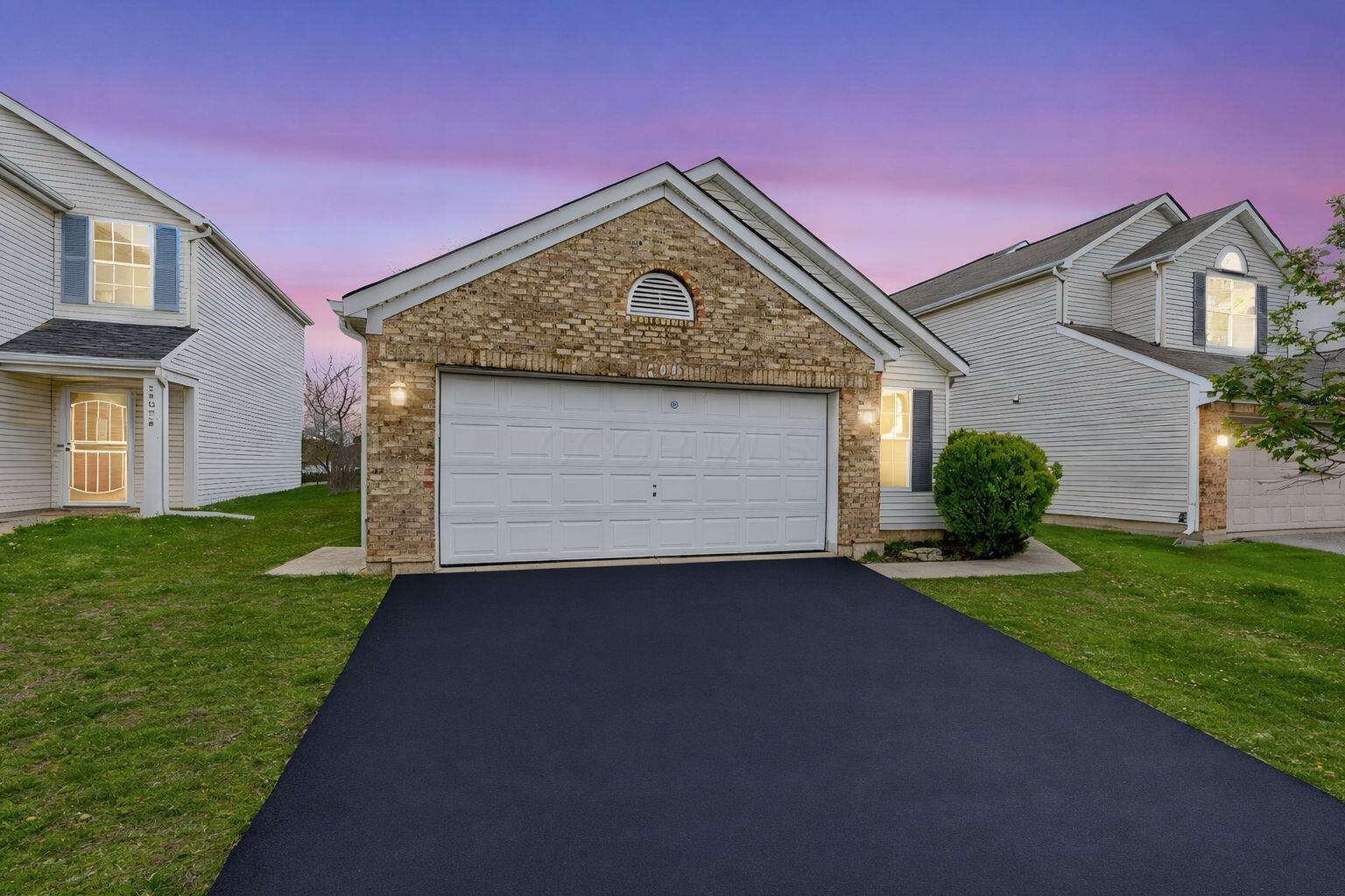 2064 Waymont Road Columbus, OH 43229 - Photo 2 of 31 2064 Waymont Rd (Exterior)-2 day to dusk